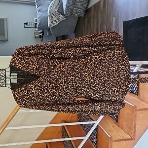 👚JUST FLORAL WRAP BLOUSE 👚